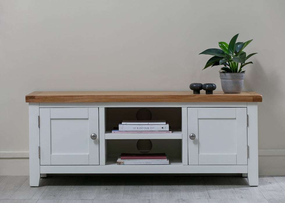 'Oakwood Living' White Painted Oak Plasma TV Unit