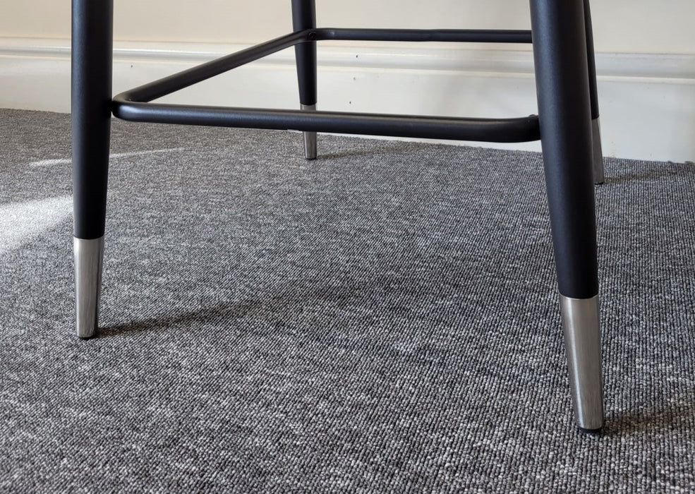 Modern Style Camden Kitchen Breakfast Bar Stools Grey Silver Velvet, Black Metal Leg