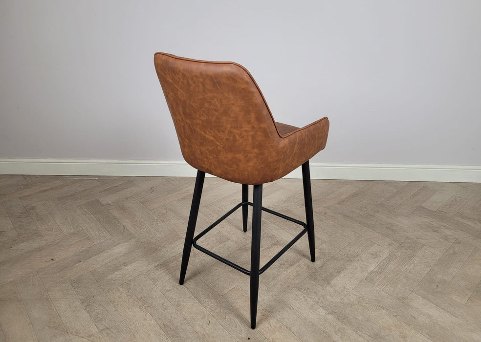 Camden Industrial style Tan Brown PU Leather Kitchen Breakfast Bar Stool, Black Metal Leg