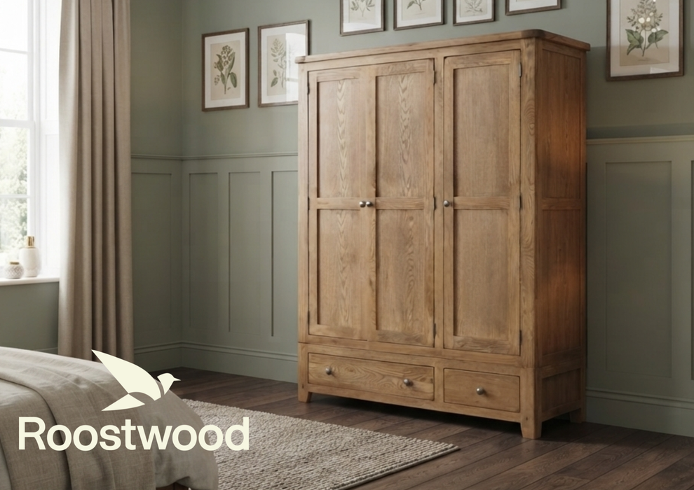 Roostwood 'Malvern' Country Oak 3 Door / 2 Draw Triple Wardrobe